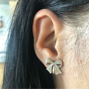 🎀 Pretty Bow Clip On Earrings Silver Rhinstones